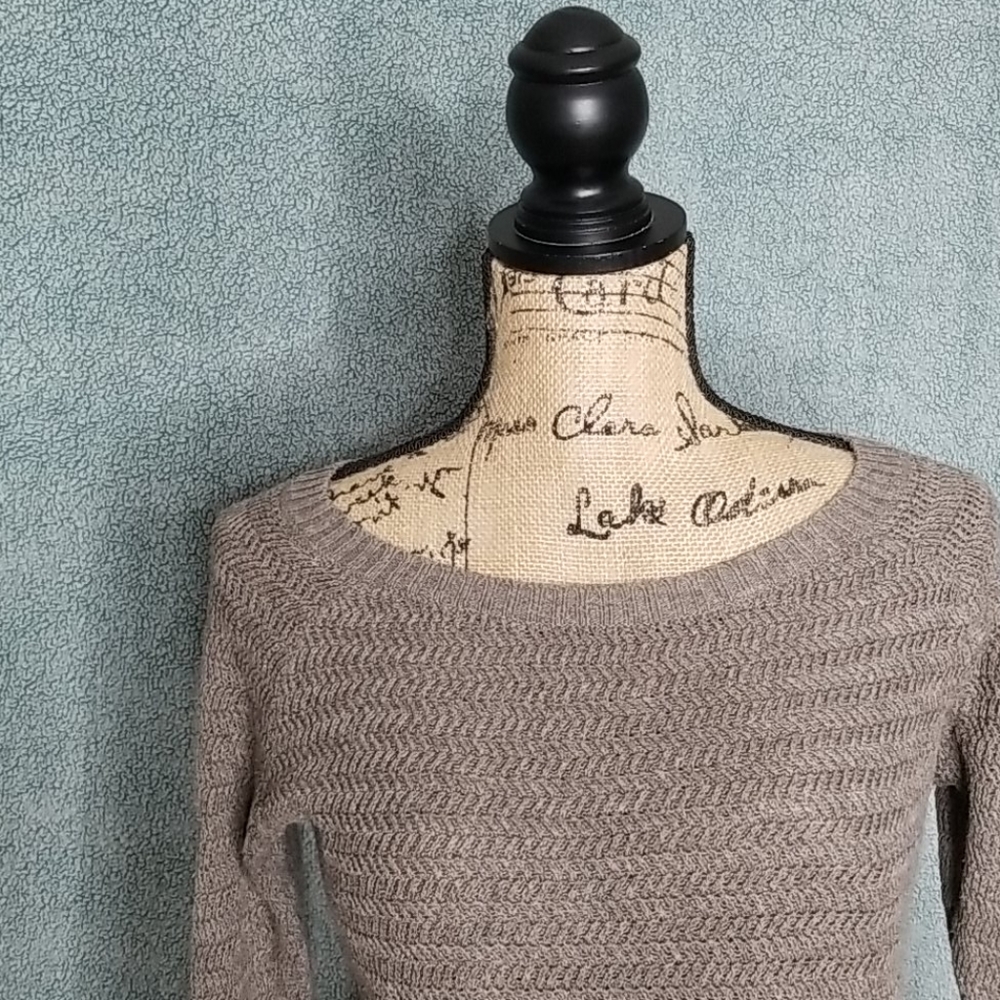 Loft Sweater - Picture 4 of 8